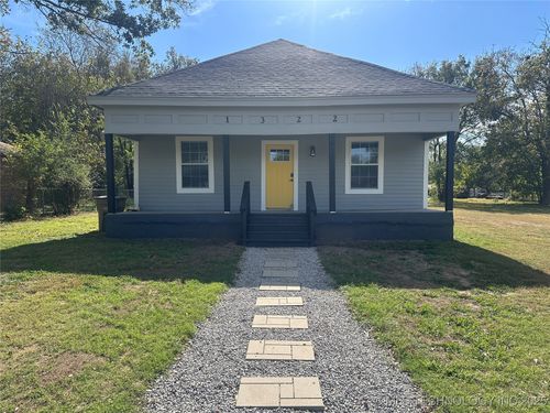 1322 Martin Luther King Dr, Okmulgee, OK, 74447-7511 | Card Image