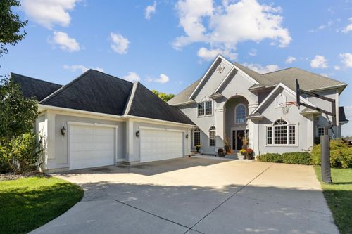 1001 Indigo St, Grundy Center, IA, 50638-1065 | Card Image