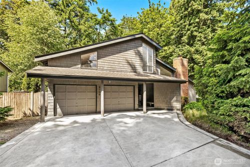 2109 130th Place Se, Bellevue, WA, 98005 | Card Image