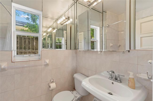 1536 71st St, House other with 2 bedrooms, 2 bathrooms and null parking in Miami Beach FL | Image 15