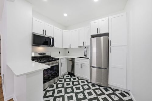 2-15 George St, Bayonne, NJ, 07002-4221 | Card Image