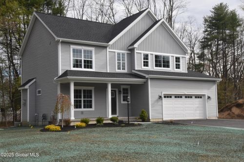 3 Hunter Ct, Ballston Spa, NY, 12020-2786 | Card Image