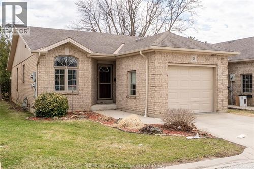 8 Mcintosh Ave, Chatham, ON, N7M6M1 | Card Image