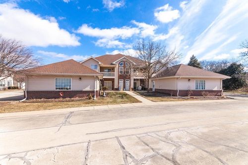 9d-N43W32801 Rasmus Road, Nashotah, WI, 53058 | Card Image