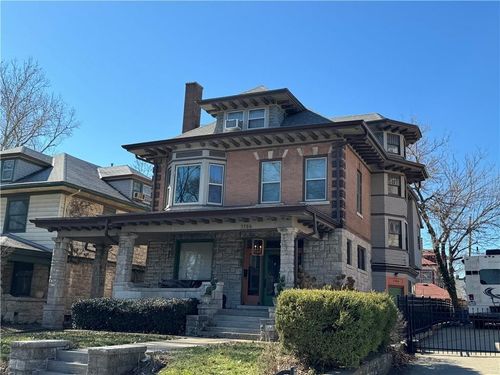 3784 Washington St, Kansas City, MO, 64111-2838 | Card Image