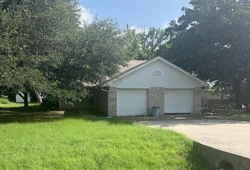 917 Wood Trl, Azle, TX, 76020-5019 | Card Image