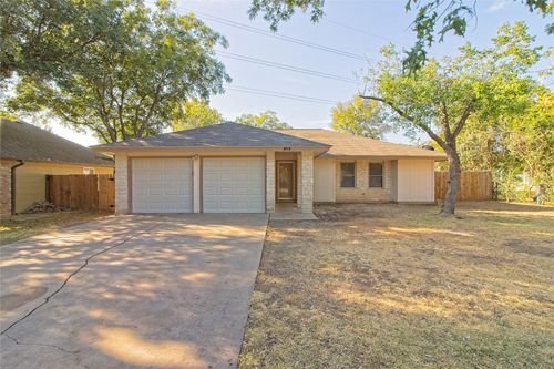 914 Garden Meadow Dr, Georgetown, TX, 78628-2948 | Card Image