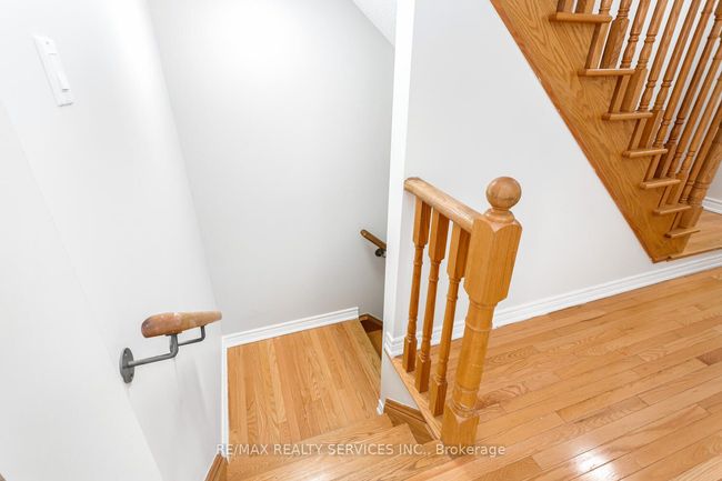7 Mclaughlin Ave, House attached with 3 bedrooms, 3 bathrooms and 2 parking in Milton ON | Image 32