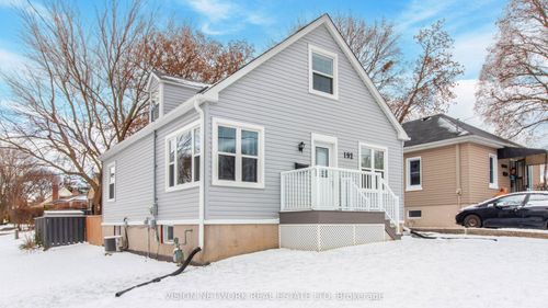 {{alt}} | Card Image