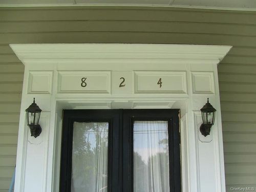 824 Peenpack Trl, Sparrow Bush, NY, 12780-5108 | Card Image