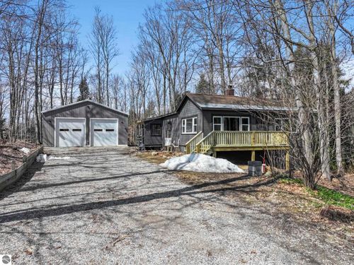 510 3 Mile Rd S, Traverse City, MI, 49696-8506 | Card Image
