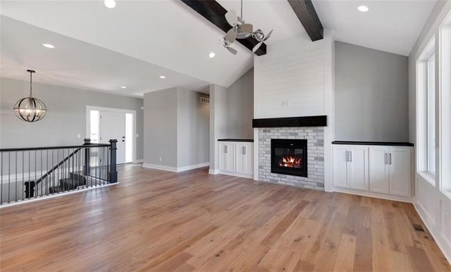 6045 Apache Dr, House other with 4 bedrooms, 3 bathrooms and null parking in Shawnee KS | Image 5