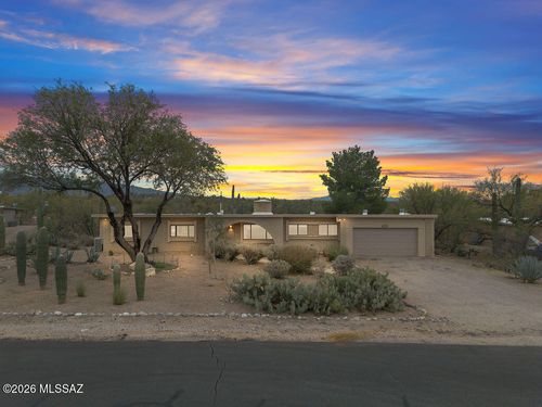 9100 E Kayenta Drive, Tucson, AZ, 85749 | Card Image