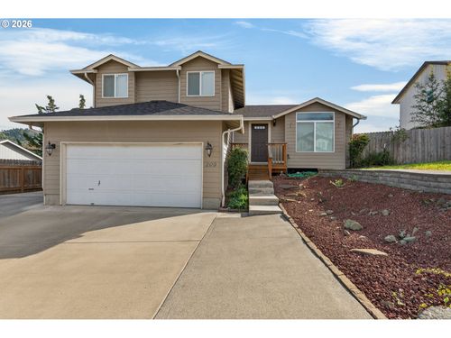 209 Ne Rose Ridge Dr, Winston, OR, 97496-6601 | Card Image