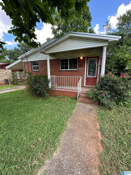 1657 18th Way Sw, BIRMINGHAM, AL, 35211-4739 | Card Image
