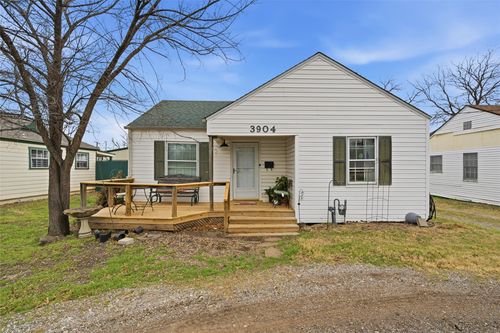 3904 Memorial Dr, Beverly Hills, TX, 76711-1460 | Card Image