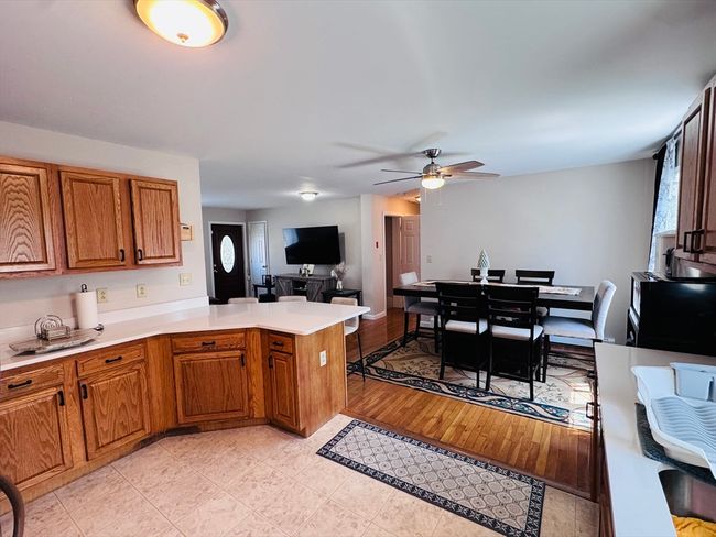 5 Acton St, House other with 3 bedrooms, 3 bathrooms and 2 parking in Worcester MA | Image 12