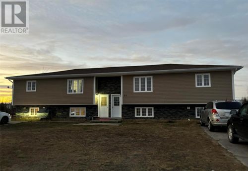 25 Mesher St, Happy Valley Goose Bay, NL, A0P1C0 | Card Image