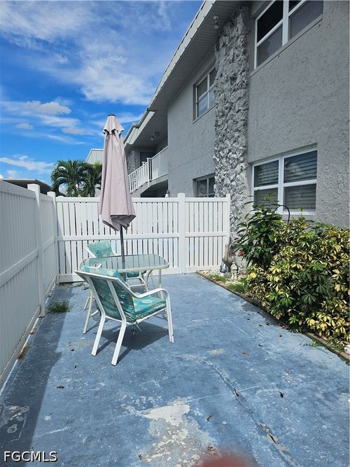 168-6777 Winkler Rd, FORT MYERS, FL, 33919-7271 | Card Image
