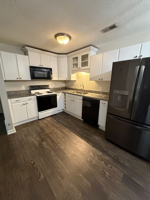 714 Ashlawn Pl, Nashville, TN, 37211-5853 | Card Image