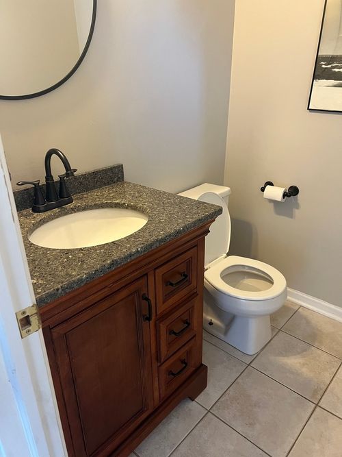 1611 Woodcrest Cir, Mundelein, IL, 60060-1500 | Card Image