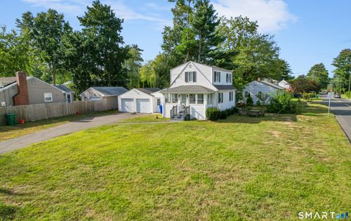 100 Englewood Ave, Bloomfield, CT, 06002-3300 | Card Image