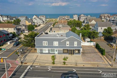 560 Hwy 35 N, Mantoloking, NJ, 08738 | Card Image