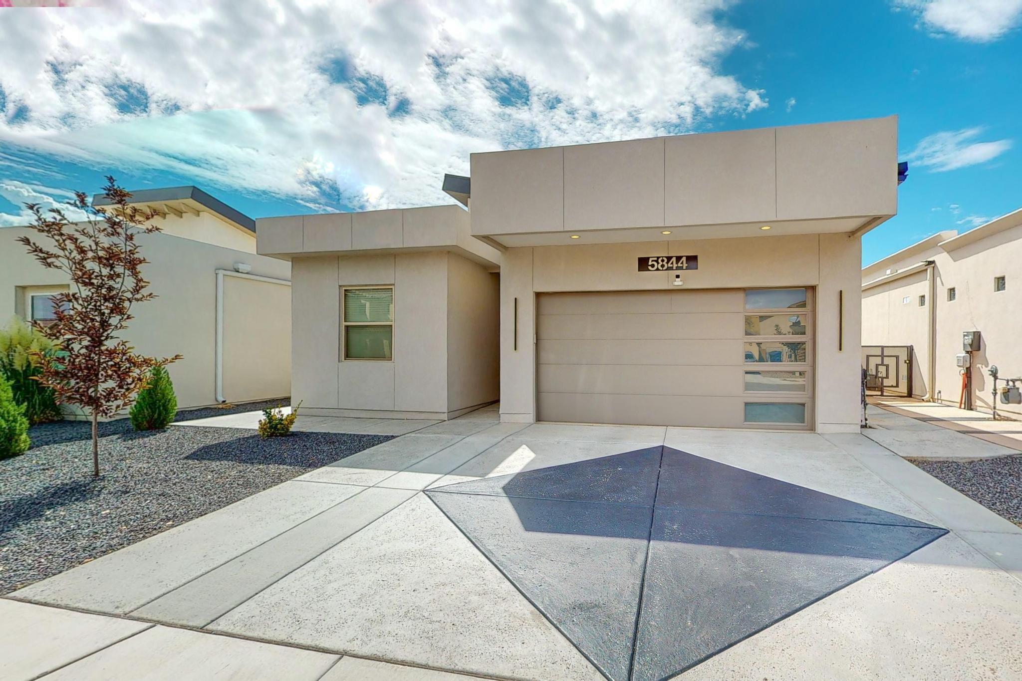 Mafraq Ave, Albuquerque, NM 87114