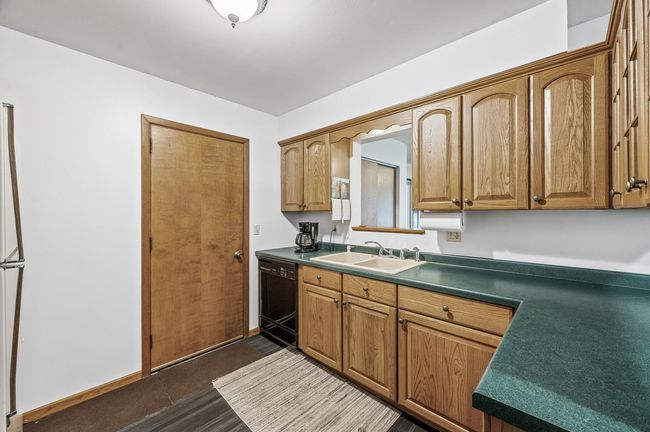 Convenient Access to Your Garage | Image 8