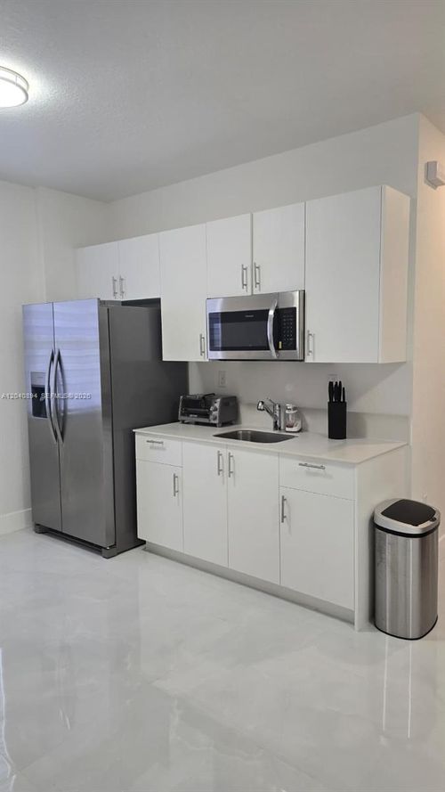 1-2248 Se 30th St, Homestead, FL, 33035-2031 | Card Image