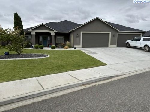 6535 Cobalt Dr, West Richland, WA, 99353-6406 | Card Image