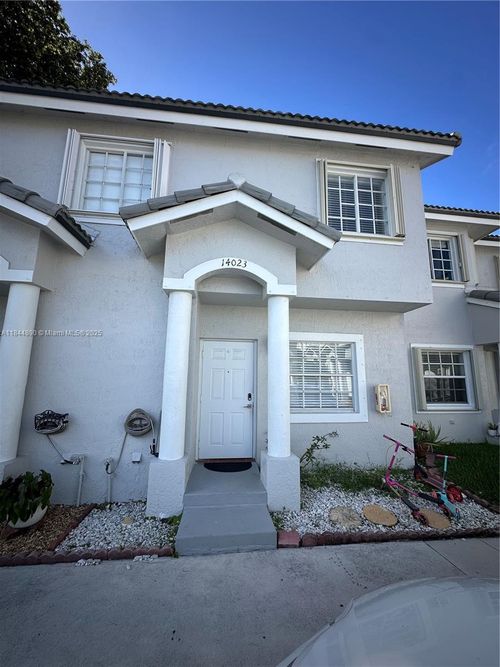 19-14023 Sw 120th Ct, Miami, FL, 33186-6062 | Card Image
