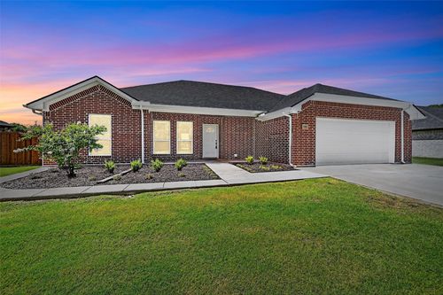 899 W Cardinal St, Ector, TX, 75439-2409 | Card Image