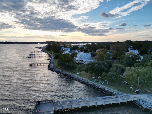 1109 Broad St, Oriental, NC, 28571 | Card Image