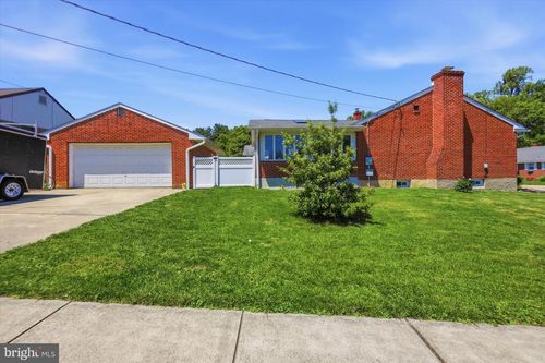 700 Smyrna Ave, WILMINGTON, DE, 19809-1124 | Card Image