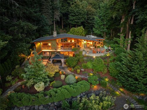8696 Nw Anderson Hill Rd, Silverdale, WA, 98383-9309 | Card Image