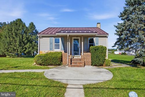 17 Hump Rd, HAGERSTOWN, MD, 21740-5133 | Card Image