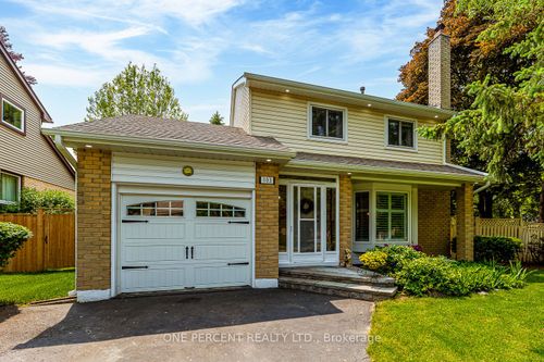 103 Royal Palm Dr, Brampton, ON, L6Z1P4 | Card Image