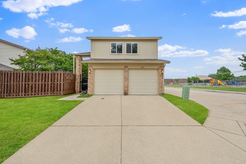 2671 Via Del Mar, Carrollton, TX, 75006-4618 | Card Image