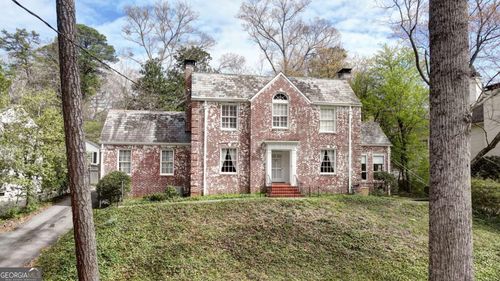 3031 W Pine Valley Rd Nw, Atlanta, GA, 30305-1943 | Card Image