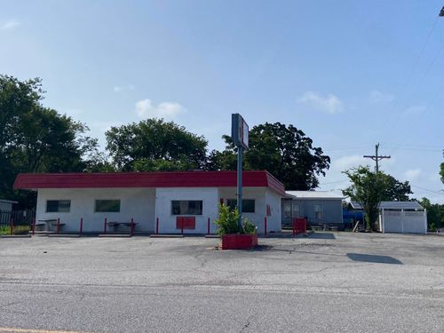 206 E Main St, Disney, OK, 74340-9300 | Card Image