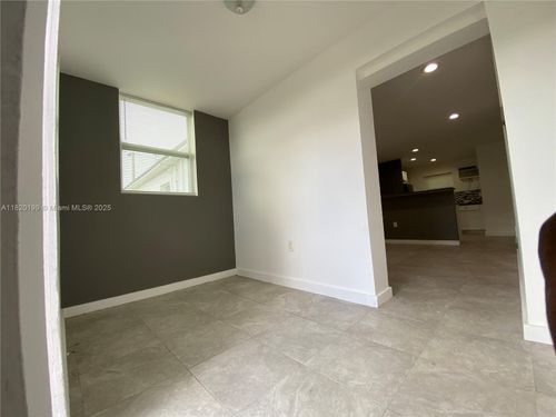 2-1351 Nw 45th St, Miami, FL, 33142-7976 | Card Image