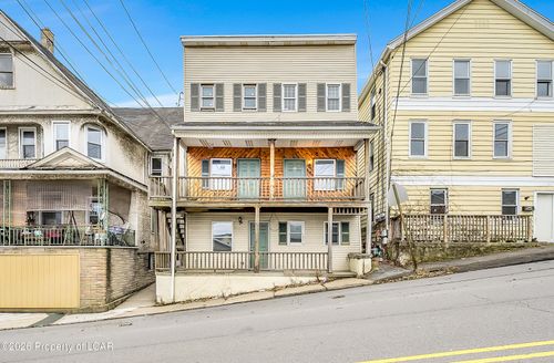 1009 W Lackawanna Ave, Scranton, PA, 18504-2051 | Card Image