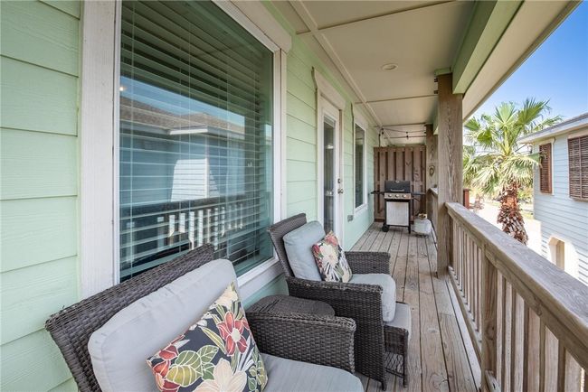 APT-11D - 247 W Roberts Ave, Condo with 3 bedrooms, 4 bathrooms and null parking in Port Aransas TX | Image 27
