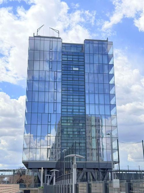 apt-15d-131-05 40th Rd, Flushing, NY, 11354-5196 | Card Image