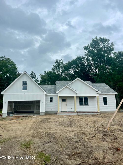 169 Howard Rd, Newport, NC, 28570-7032 | Card Image