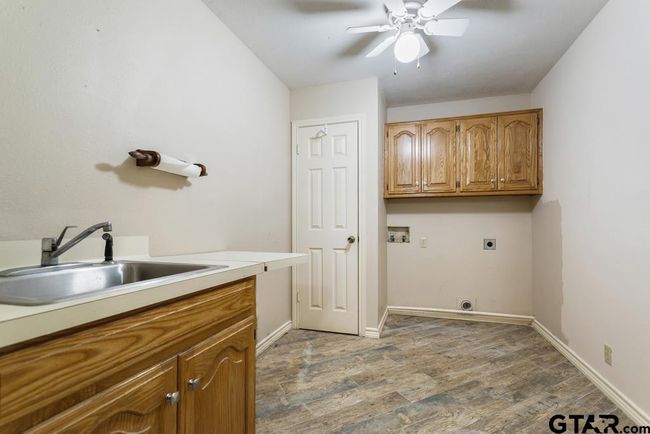 251 Texas Dr, House other with 3 bedrooms, 2 bathrooms and null parking in Hideaway TX | Image 20