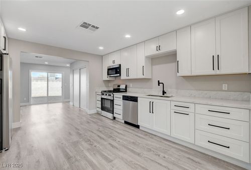 235 Winona Dr, Henderson, NV, 89015-5238 | Card Image