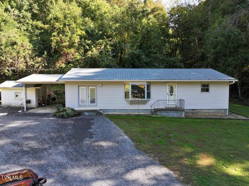 940 Bewleys Chapel Rd, Midway, TN, 37809-4753 | Card Image