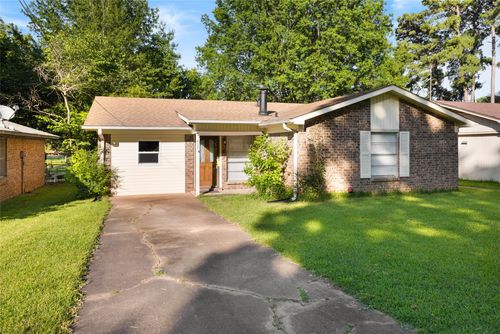 417 Carroll Ave, Wake Village, TX, 75501-5732 | Card Image